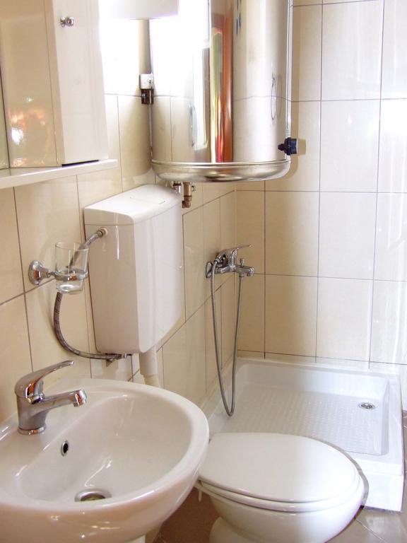 Hostel Domestika 비톨라 객실 사진