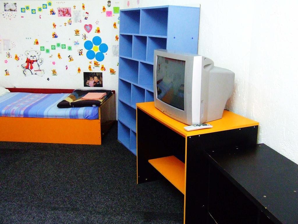 Hostel Domestika 비톨라 객실 사진