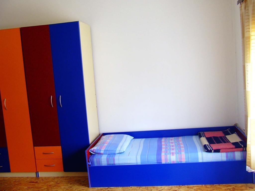 Hostel Domestika 비톨라 객실 사진